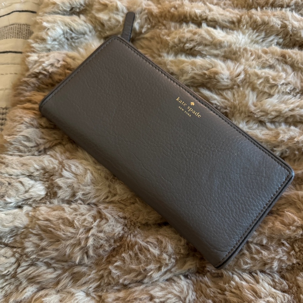 Kate Spade Grey Leather Wallet